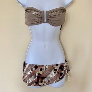 Luxury brand Vince Camuto 2 piece bikini set